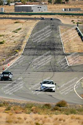 media/Oct-18-2025-Extreme Speed (Sat) [[d6d7e1fef1]]/Group 3 Purple/Session 3 (Turn 1)/